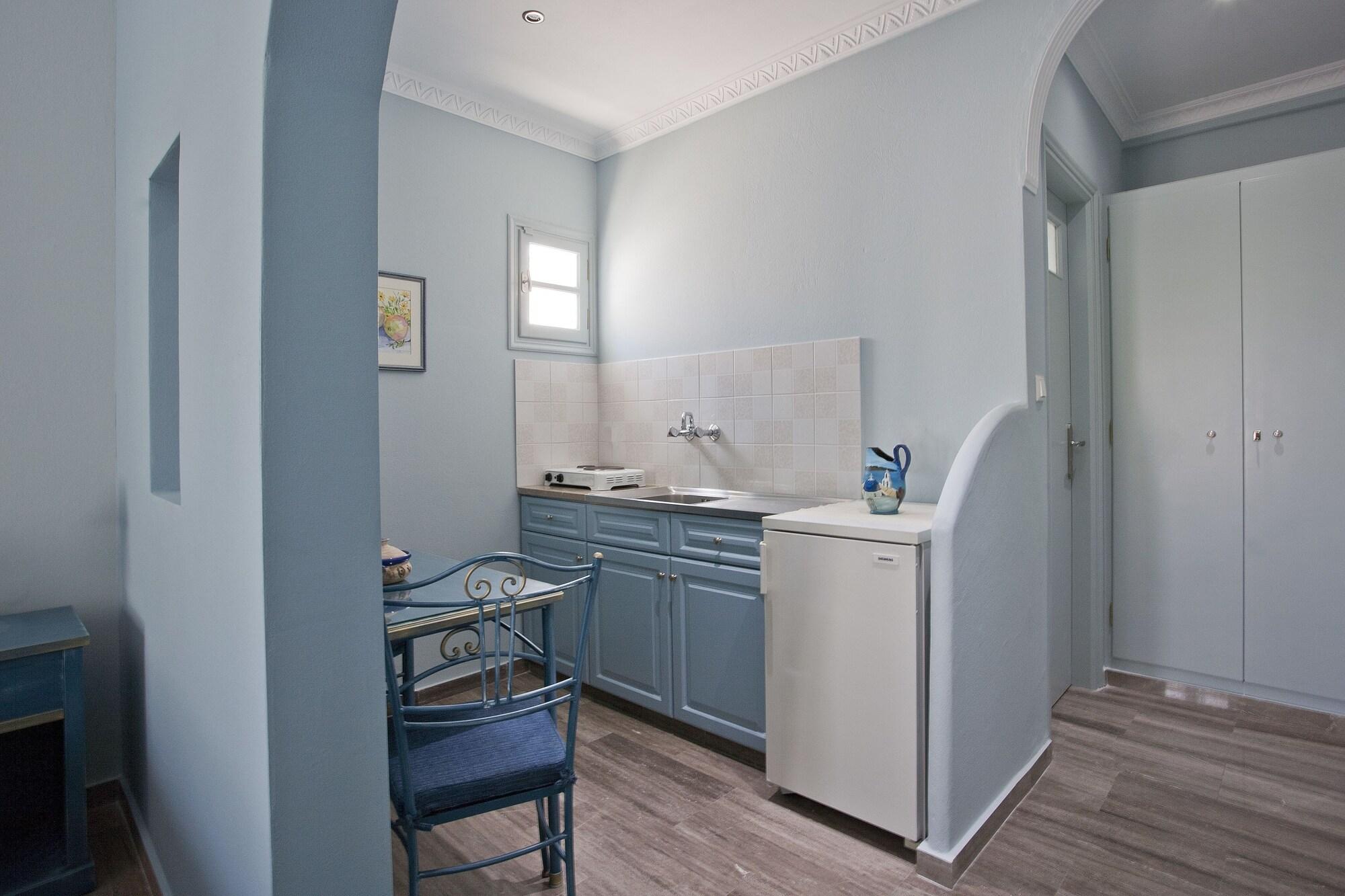 Preka Maria Aparthotel Kamari  Bagian luar foto