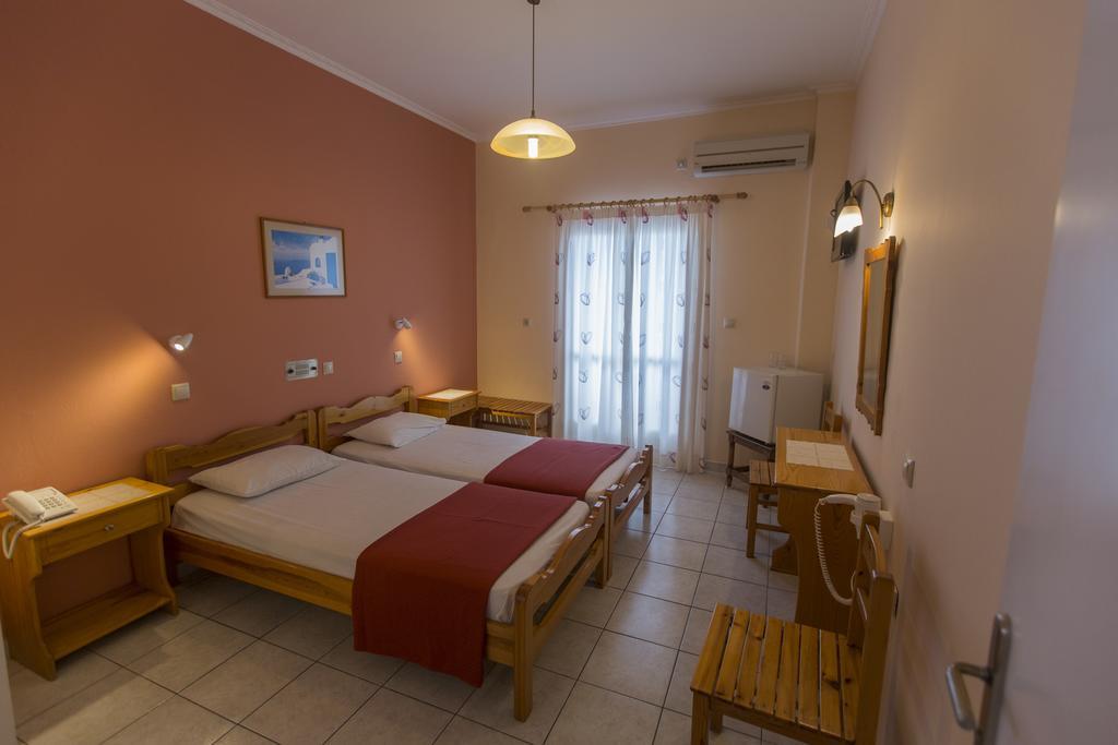 Preka Maria Aparthotel Kamari  Bagian luar foto