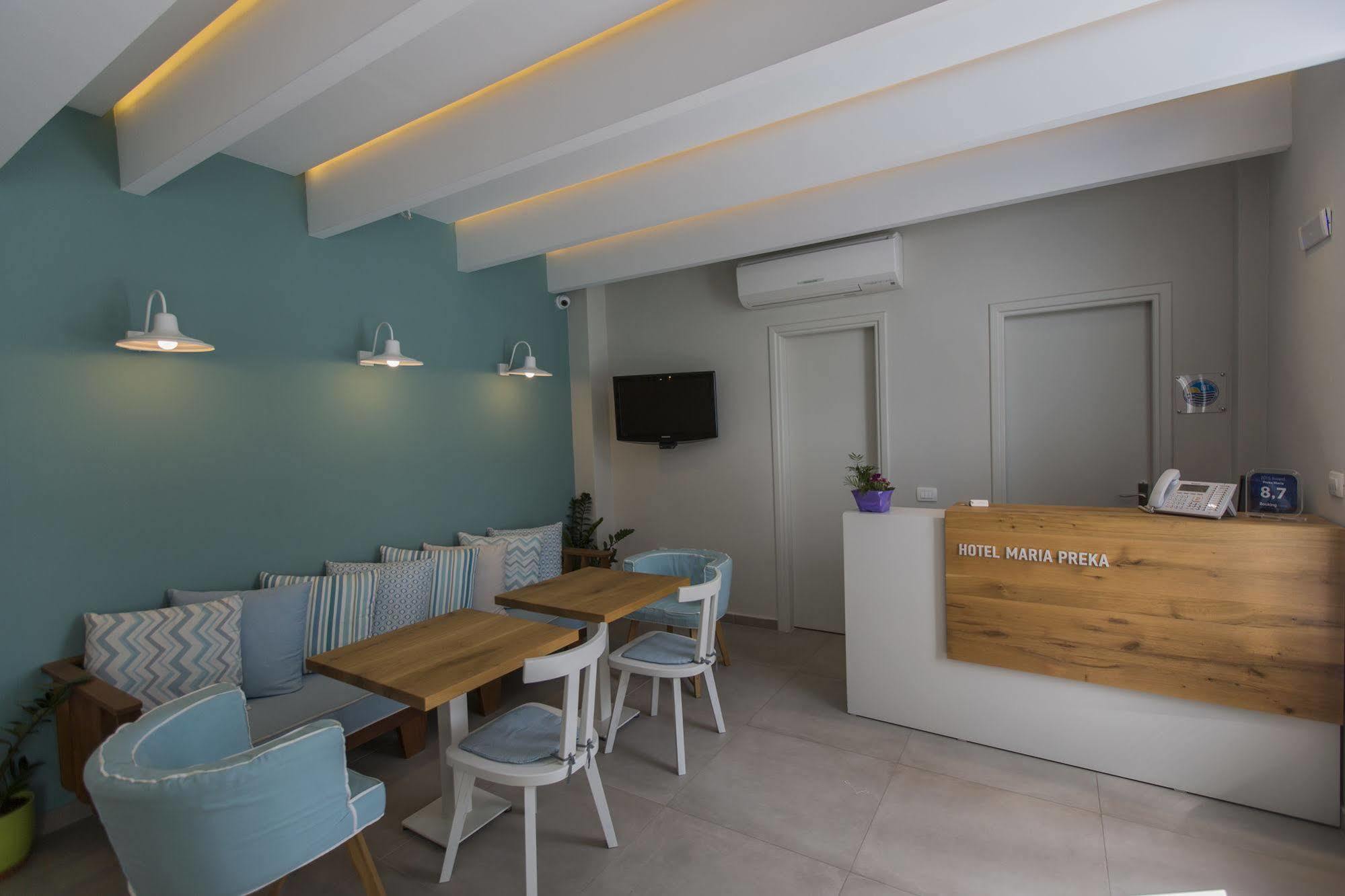 Preka Maria Aparthotel Kamari  Bagian luar foto